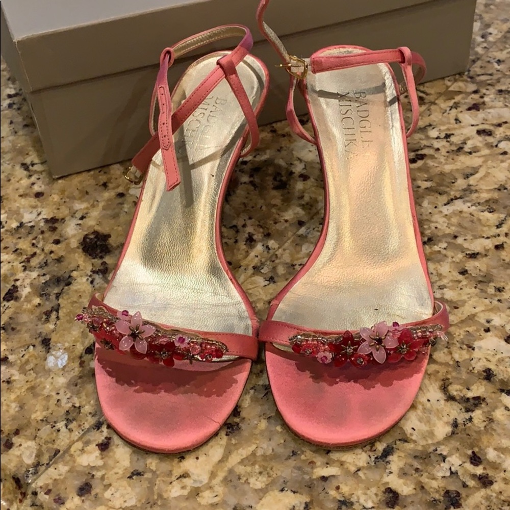 Badgley Mischka Kitten heel shoes sz 5.5